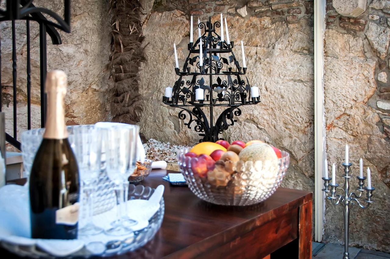 Luxury Villa Orh ロヴィニ エクステリア 写真