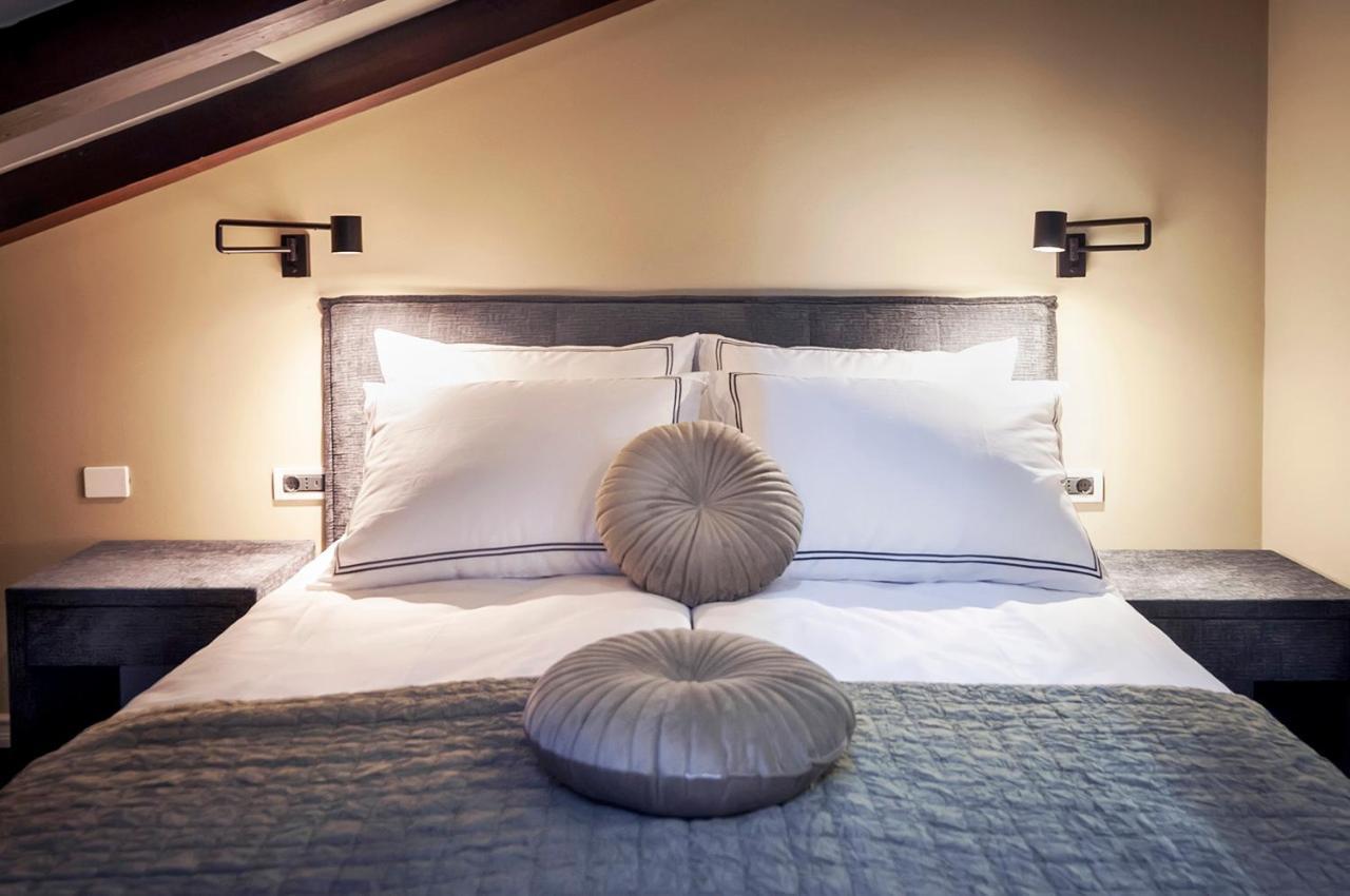 Luxury Villa Orh ロヴィニ エクステリア 写真