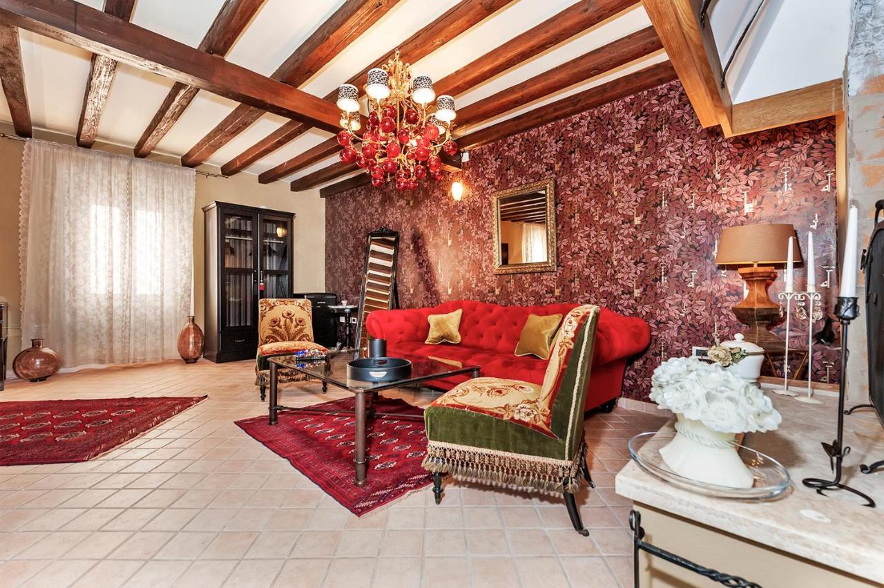 Luxury Villa Orh ロヴィニ エクステリア 写真