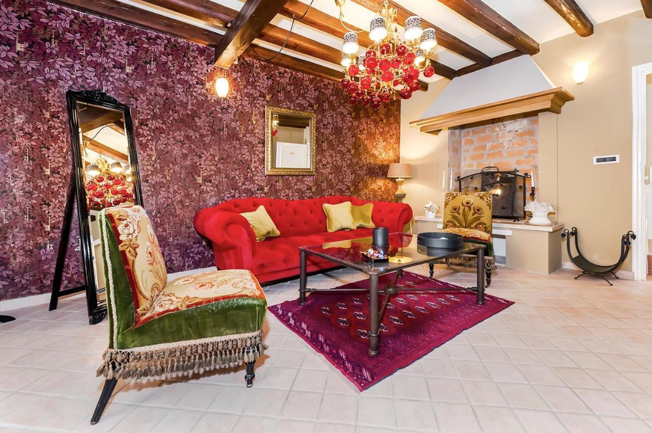 Luxury Villa Orh ロヴィニ エクステリア 写真