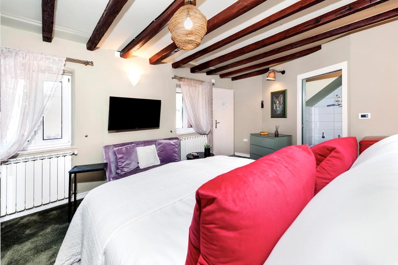 Luxury Villa Orh ロヴィニ エクステリア 写真