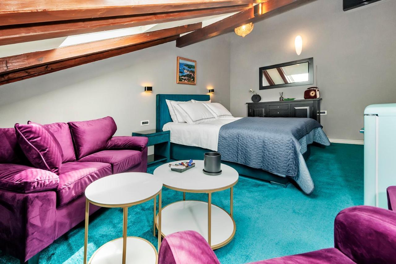 Luxury Villa Orh ロヴィニ エクステリア 写真